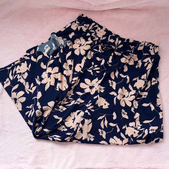 BTFBM Pants - Floral Drawstring Wide-Leg Pants ** Bundle 5+ items and name your offer!!! 💖💞